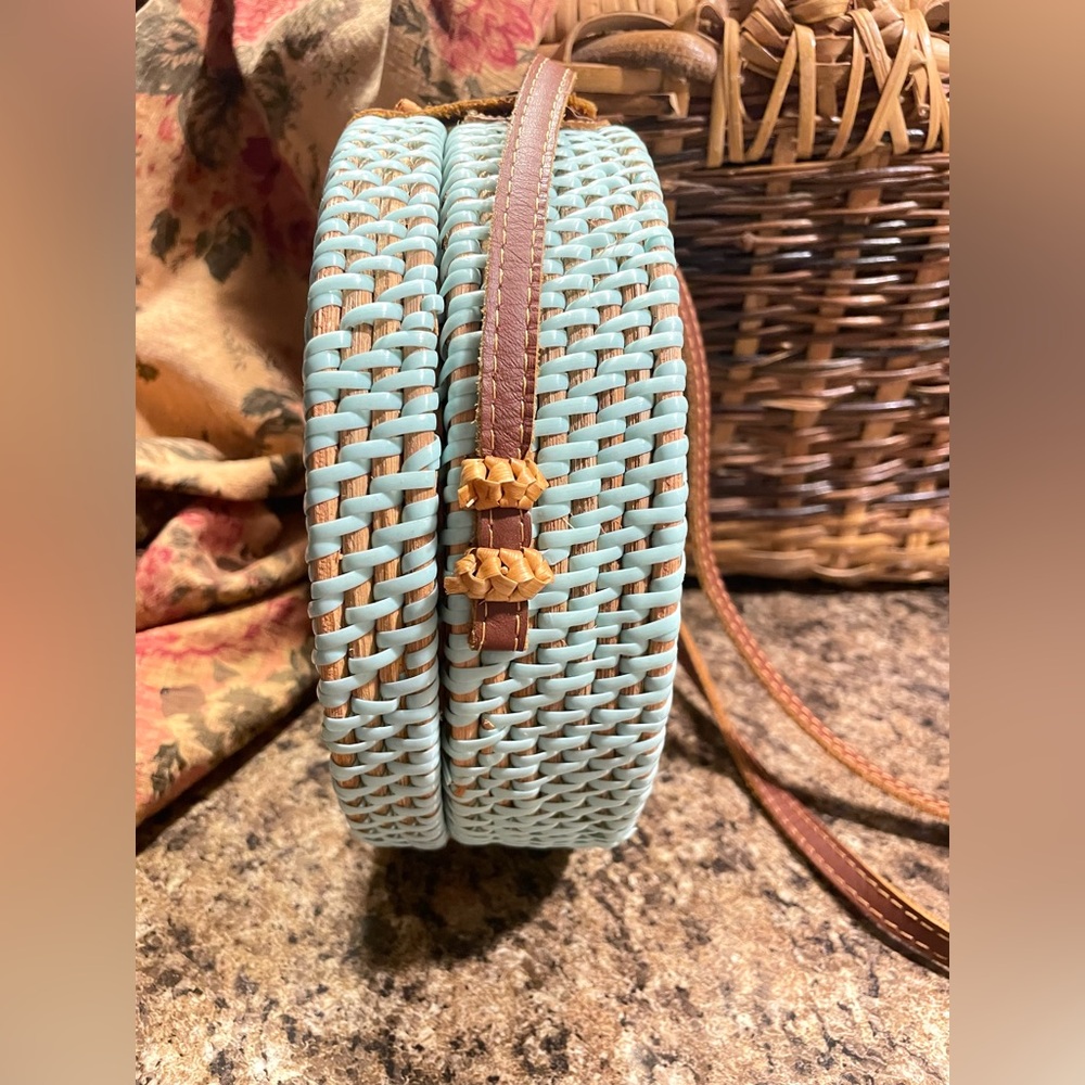 Rattan w Turquoise Weave Round Purse Crossbody Leather Strap w Tassel 8” - Picture 7 of 12